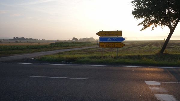 Wegweiser bei Butzbach